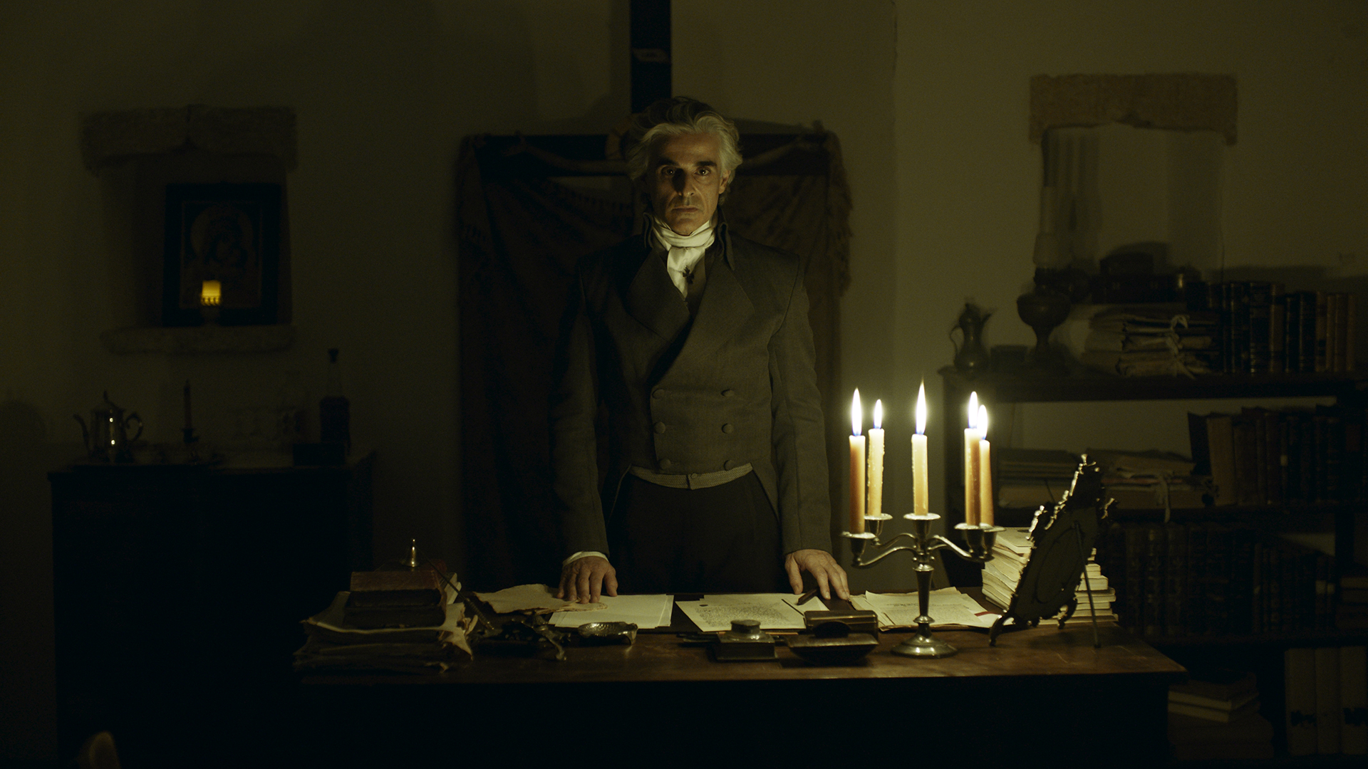 Διαβάστε στην «Καθημερινή της Κυριακής»-6