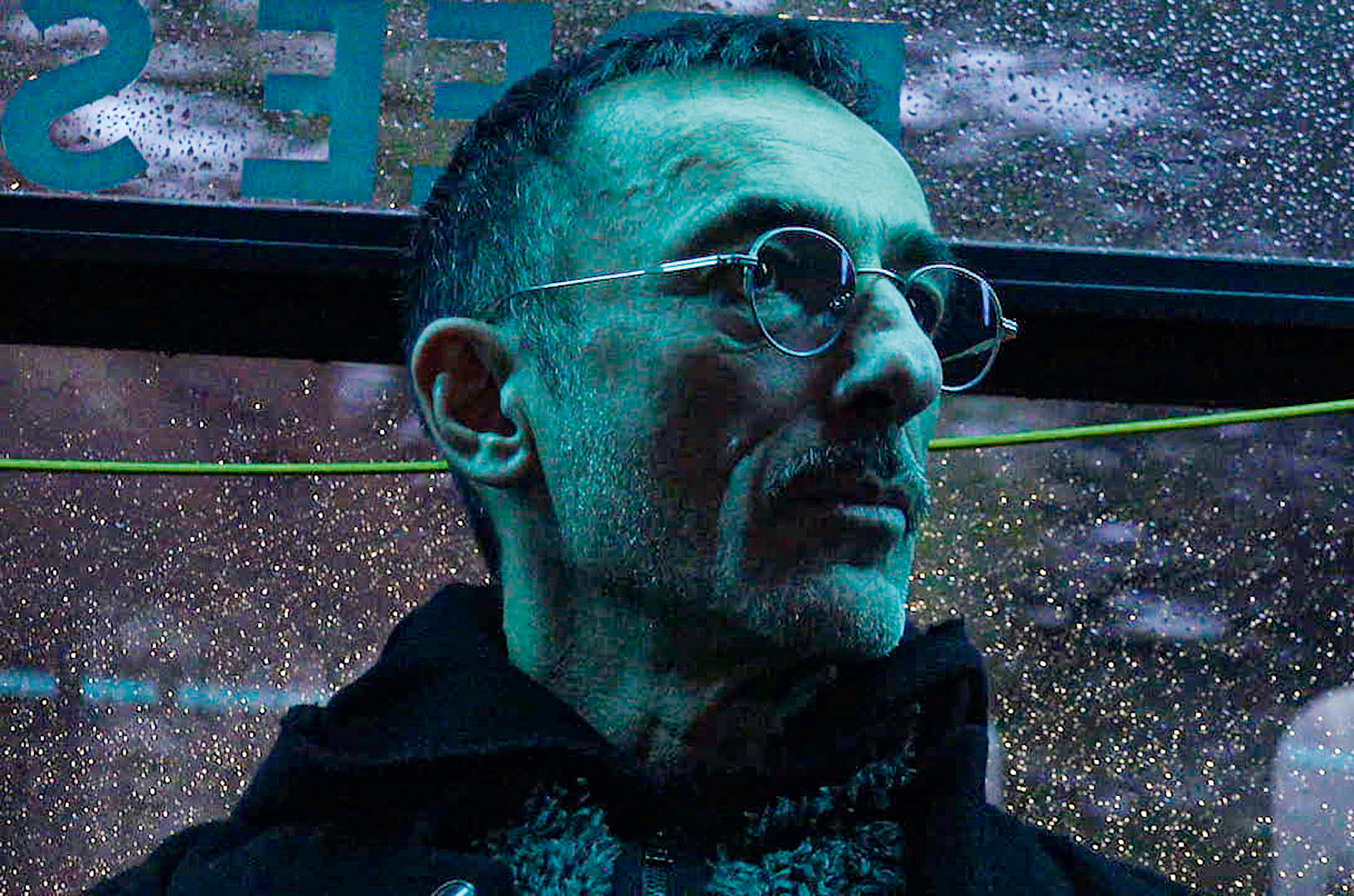 «Ξέρεις κανέναν να μην έχει ταλαιπωρηθεί και να είναι άνθρωπος;»-2