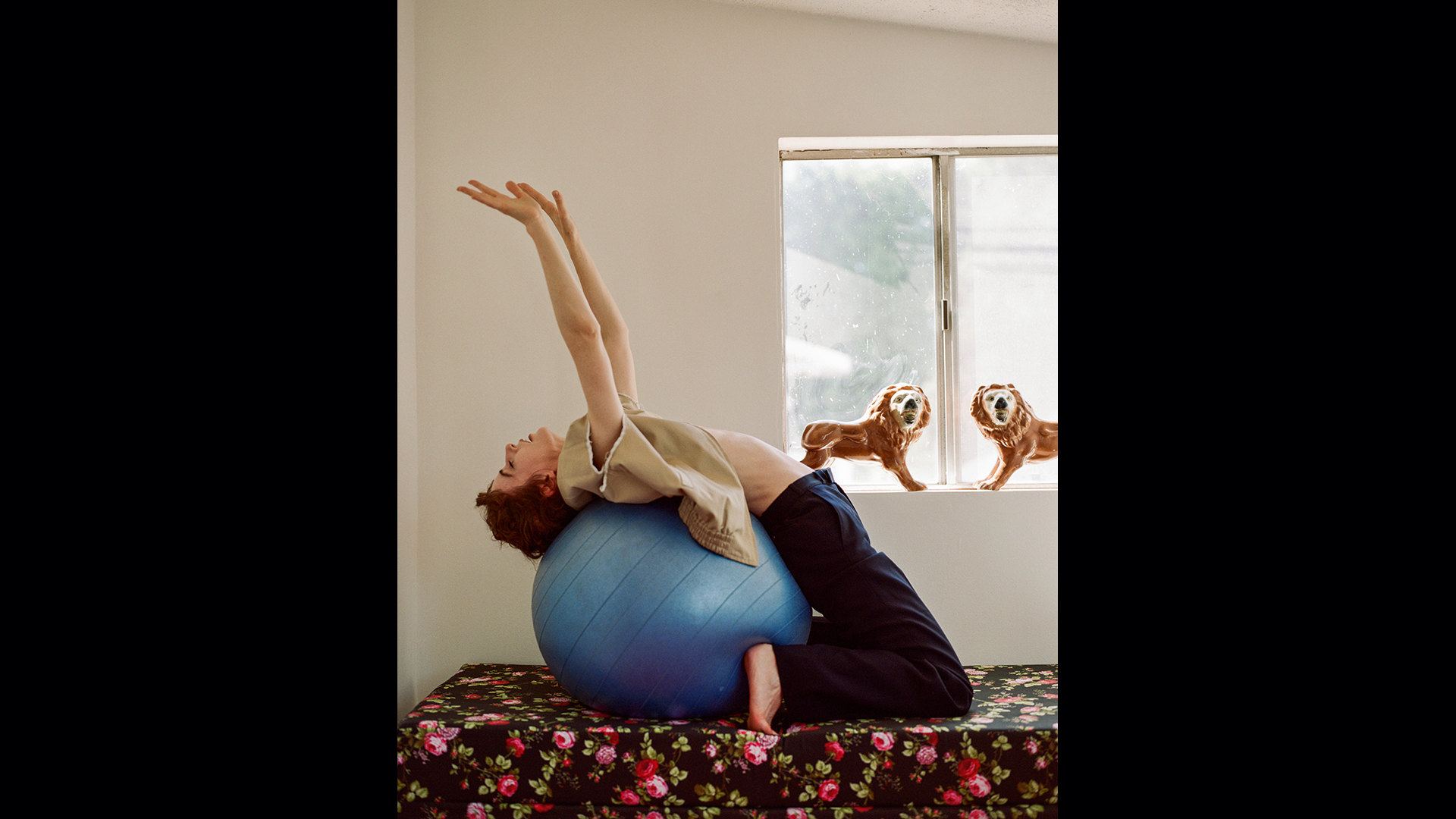 μια-δεύτερη-ενηλικίωση-564011323