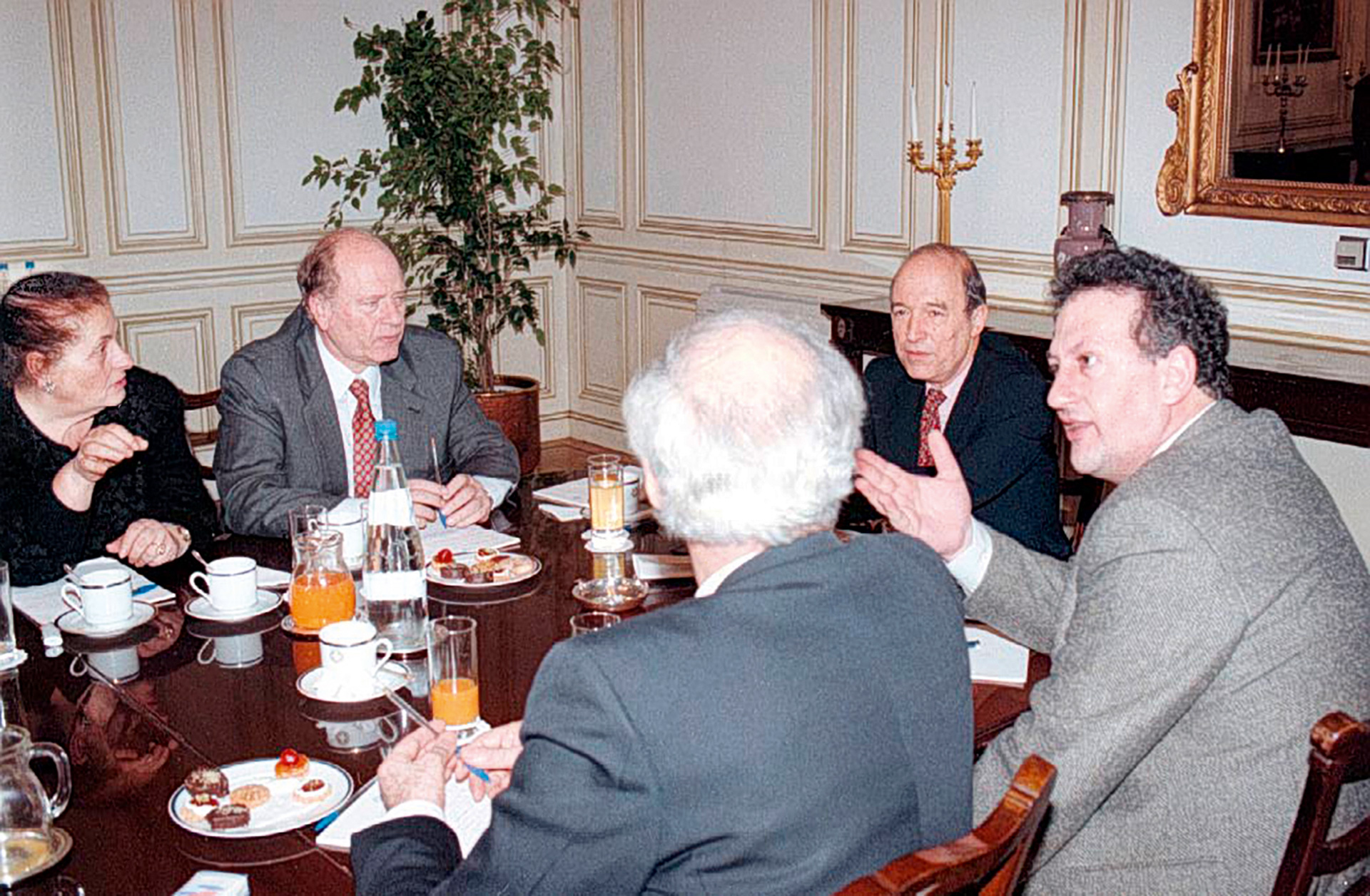 Tα διδάγματα μιας στρατηγικής μυωπίας και η ανάγκη για μια νέα δομή εθνικής ασφάλειας-1