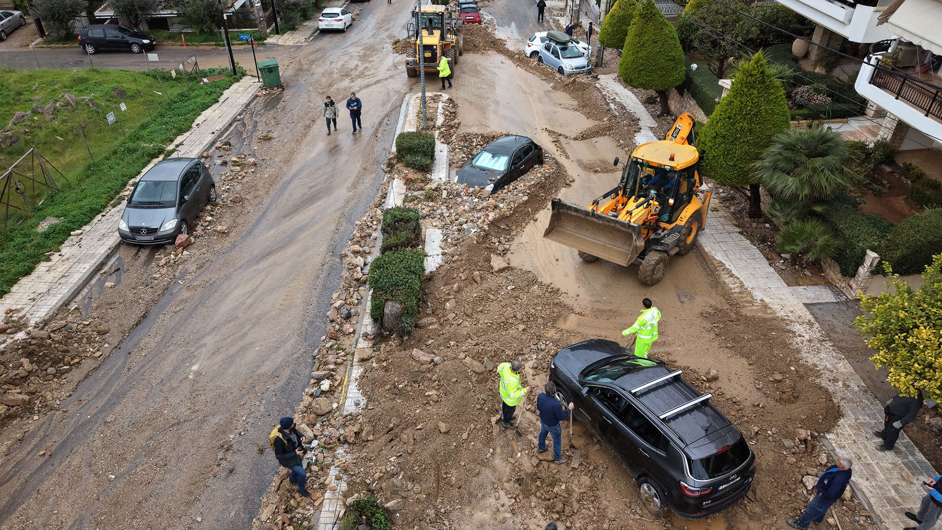 Γλυφάδα-Βούλα: Τα «αφανή» ρέματα έκαναν την εμφάνισή τους-1