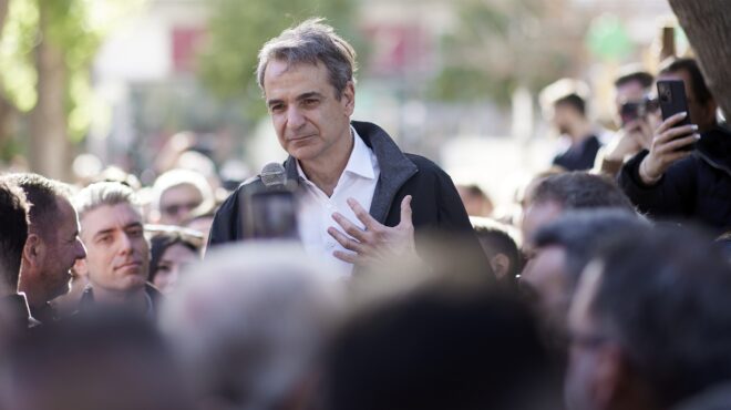 τρία-ορόσημα-για-το-μαξίμου-564025741