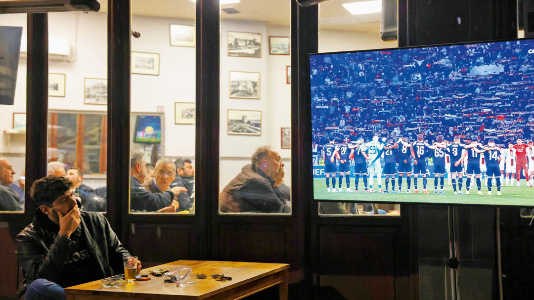 εφυγαν-τέσσερις-γύρισε-ένας-564054421