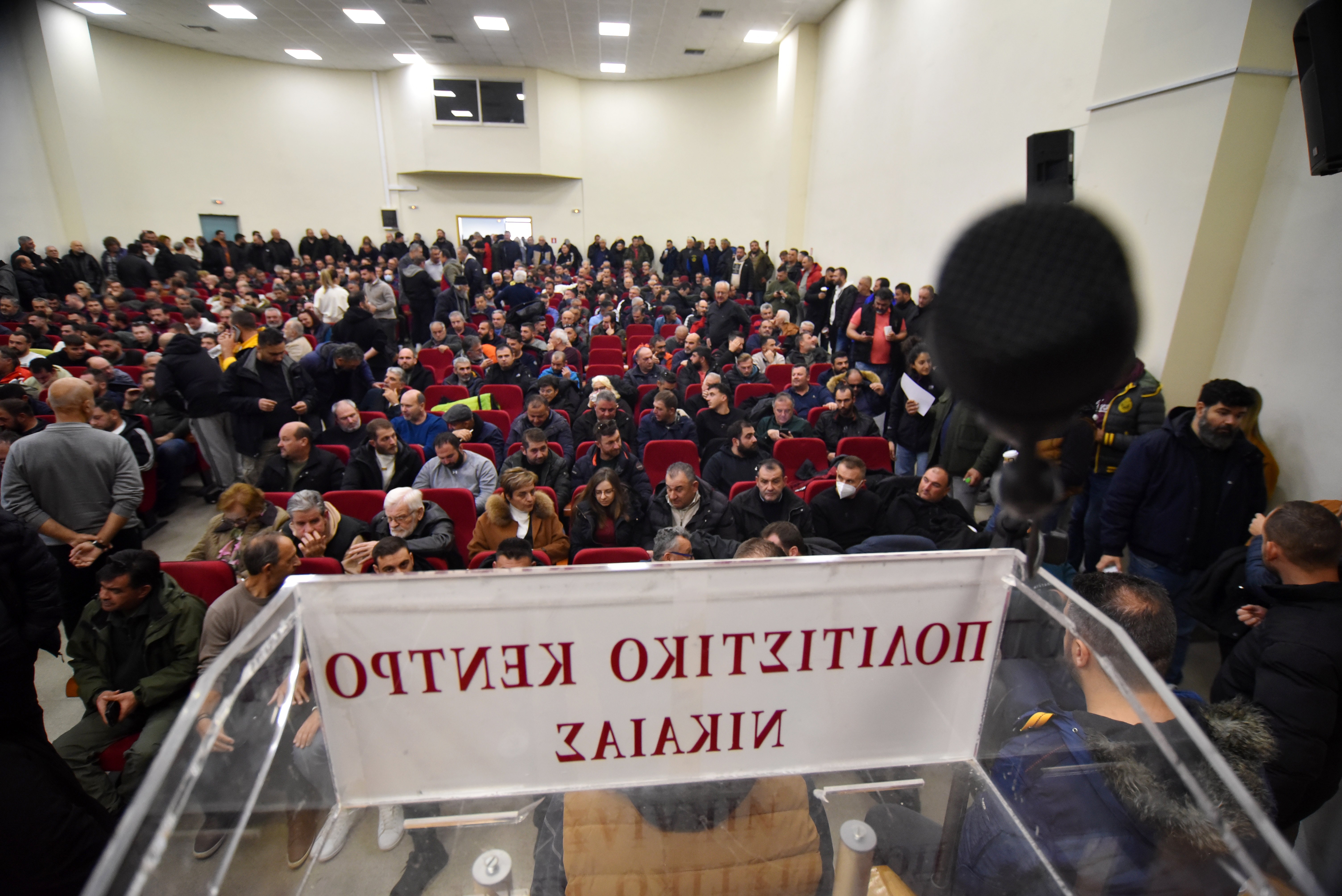 Αγρότες: Πανελλαδική σύσκεψη στη Νίκαια – Ωρα αποφάσεων για τη συνάντηση στο Μαξίμου-1