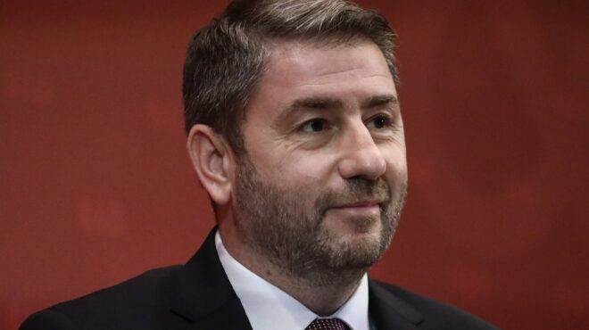 νίκος-ανδρουλάκης-γοργόνες-564050878