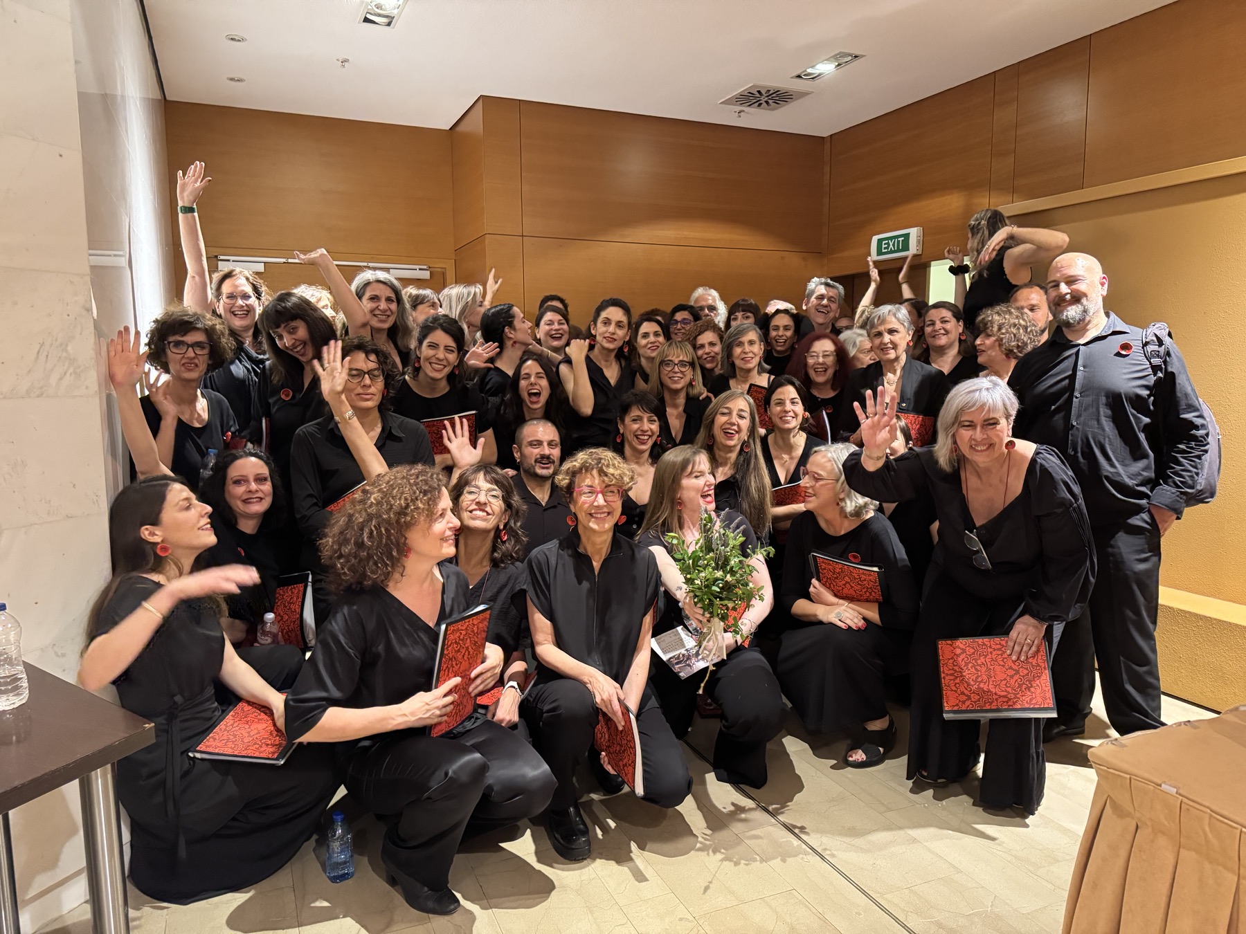 String Theory: Μια χορωδία για όλους-1