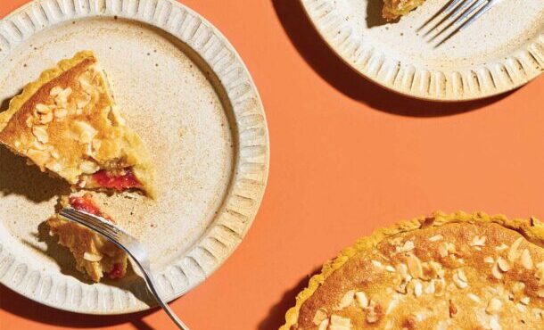 αγγλική-τάρτα-με-αμύγδαλα-και-μαρμελά-564041263