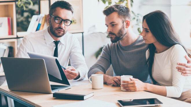 μεσίτες-στεγαστικών-δανείων-564027913