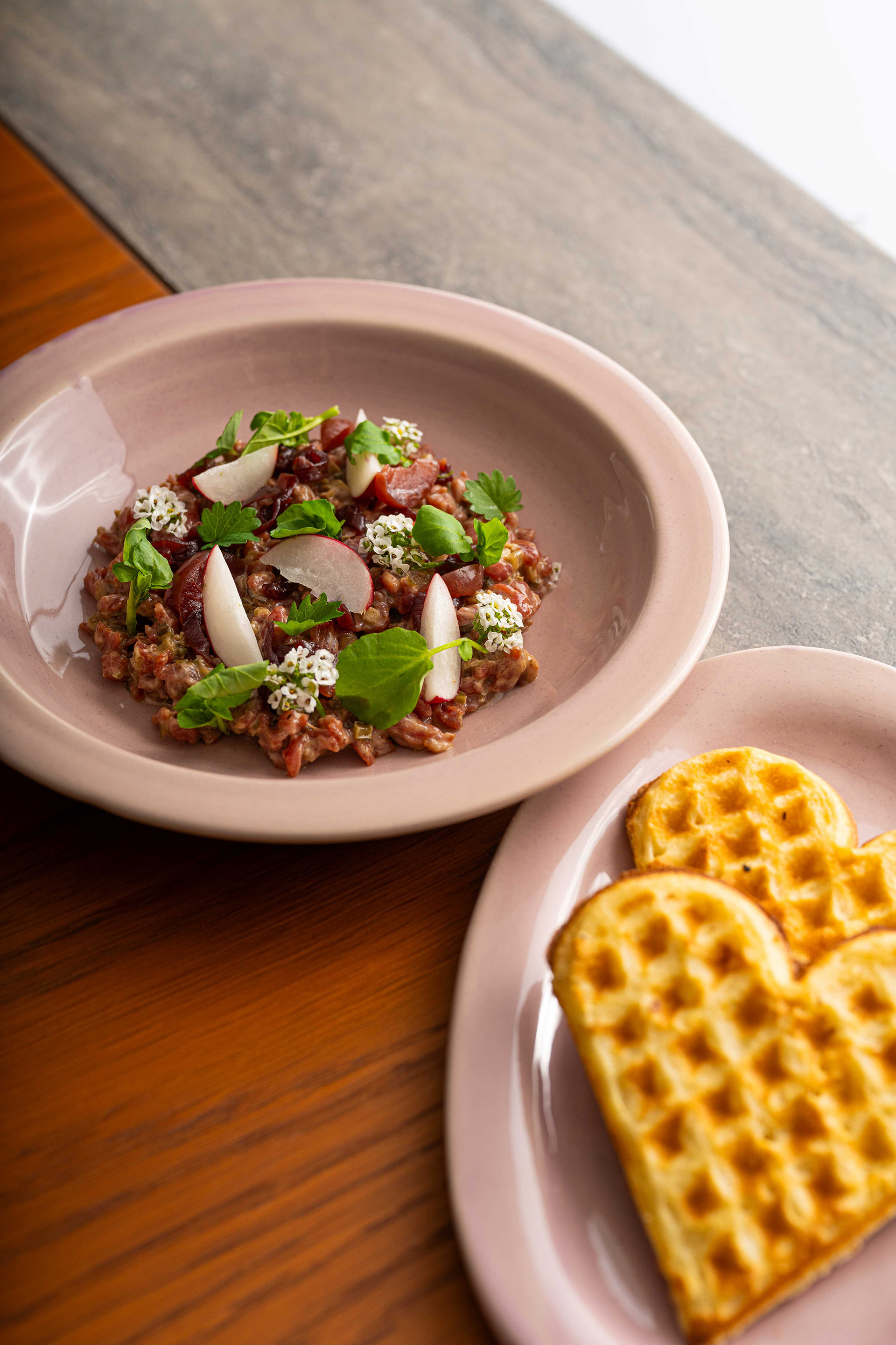 Amphibian: τι σερβίρει το νέο εστιατόριο στη Στέγη;-2