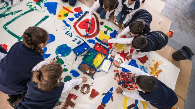 μαθητές-ετοιμάζονται-για-ταξίδι-στ-564018877