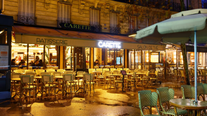 η-εμιλι-φέρνει-ακρίβεια-στο-παρίσι-564052405