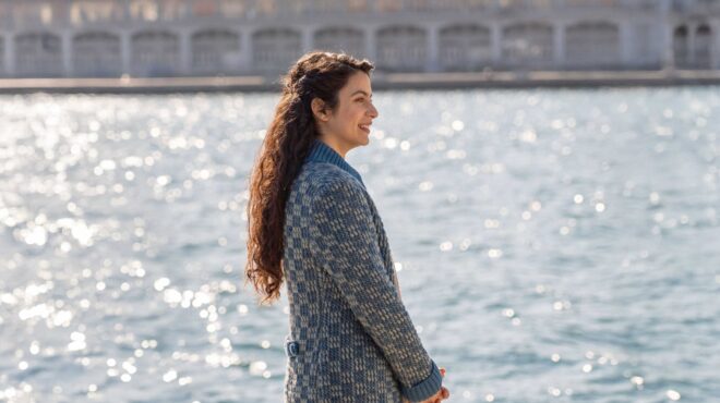 η-μουσική-μου-αφηγείται-μια-παράλληλ-564019354