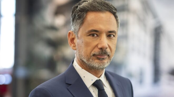 διαμορφώνοντας-το-αύριο-της-ασφάλιση-564047284