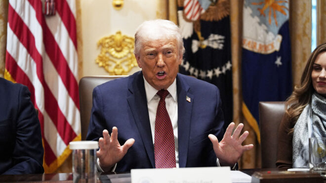 ρεκόρ-πλούτου-και-ενίσχυση-της-πολιτι-564031003