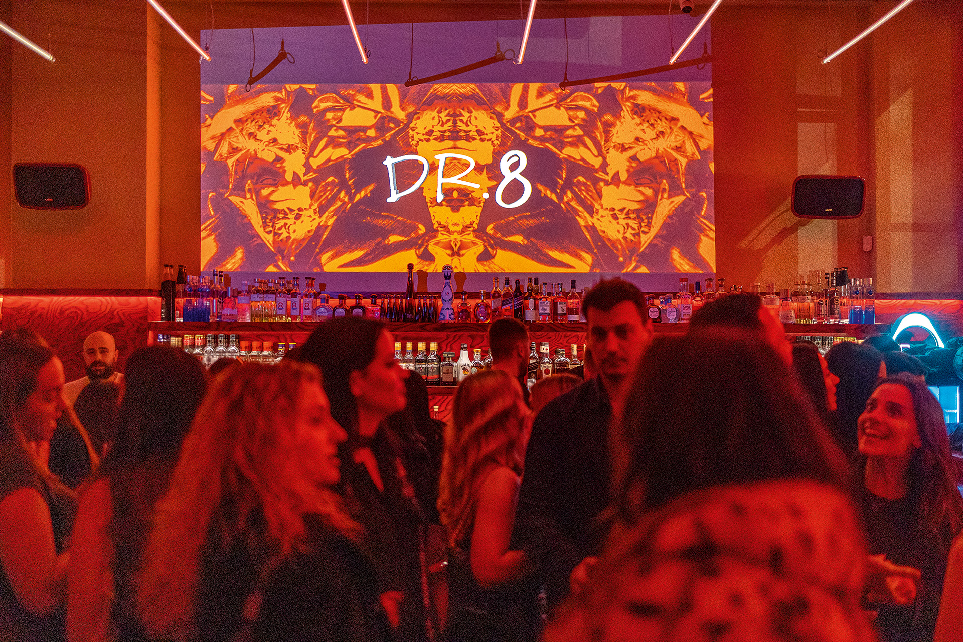 Εσείς ξέρετε τι γίνεται το βράδυ στη Δραγατσανίου;-5