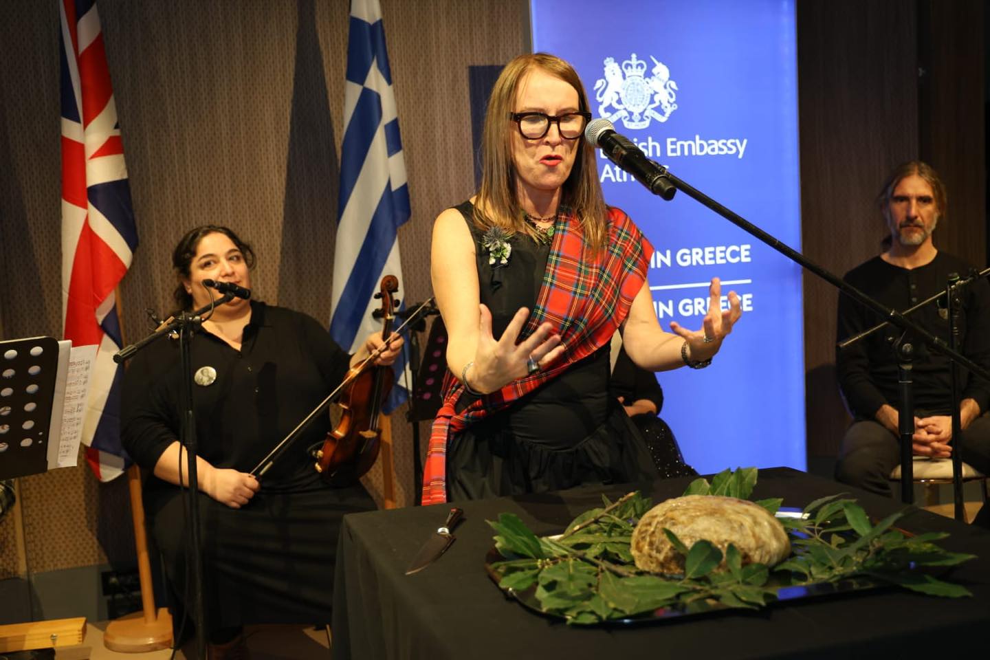 Η θρακιώτικη και η σκωτσέζικη γκάιντα συναντήθηκαν για να τιμήσουν τον Μπερνς-2