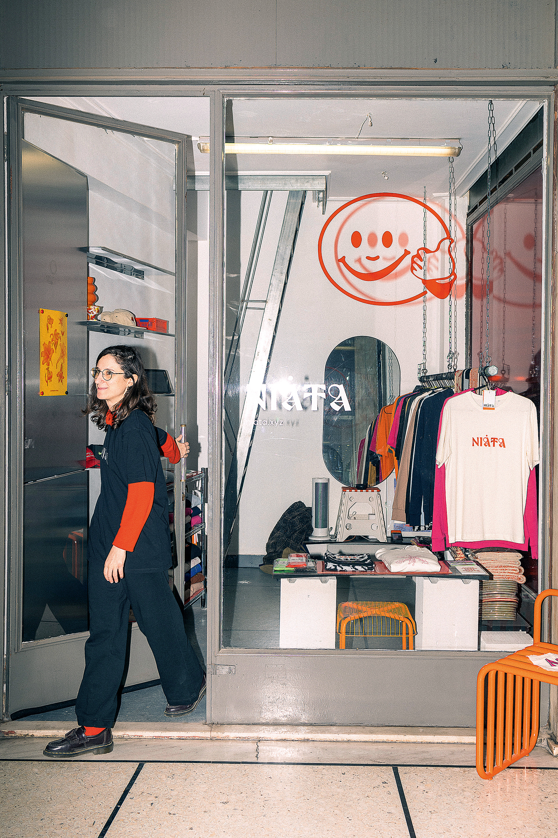 Εσείς ξέρετε τι γίνεται το βράδυ στη Δραγατσανίου;-12