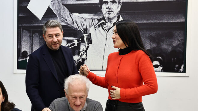 πασοκ-επιστροφή-της-εσωστρέφειας-κ-564032956