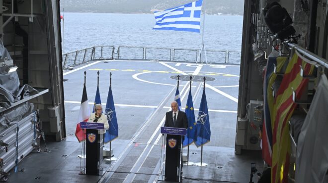 ελλάδα-γαλλία-πρόσω-ολοταχώς-για-τ-564050533