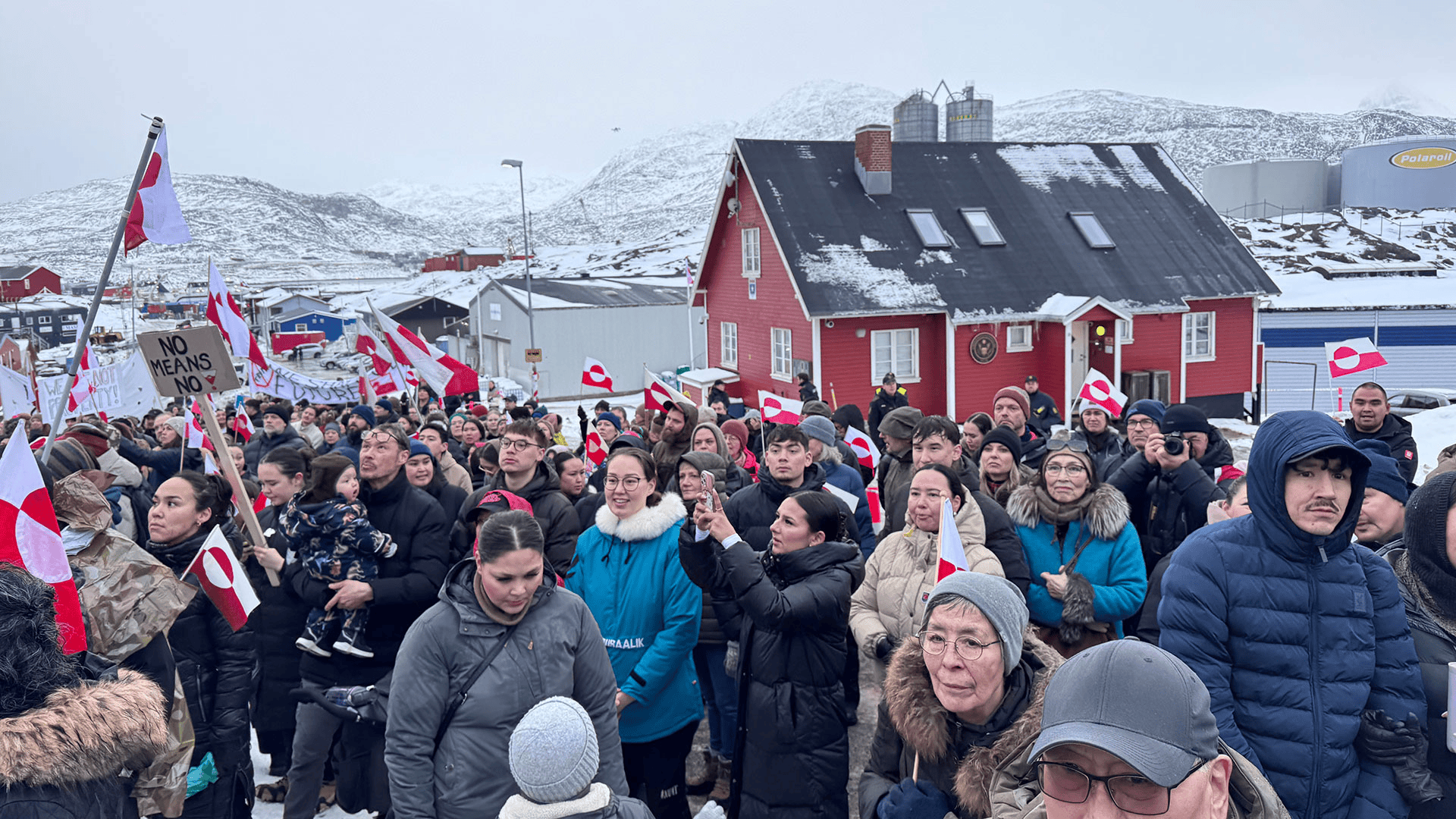 η-κ-στο-νουούκ-φύγε-τραμπ-η-γροιλαν-564027919