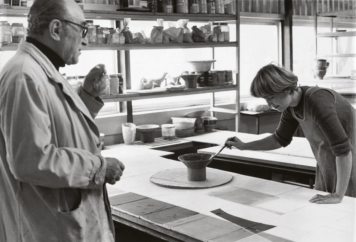 Μεγάλη δημοπρασία για τα κεραμικά και τα μπρούντζινα έργα της Ελένης Βερναδάκη-2