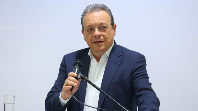 σ-φάμελλος-επικίνδυνη-η-ανευθυνότητ-564016294