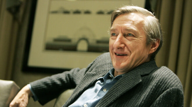 ο-τζούλιαν-μπαρνς-βάζει-τελεία-μετά-τι-564035326