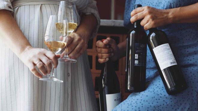 10-ελληνικά-κρασιά-που-αξίζει-να-τα-περι-564016114