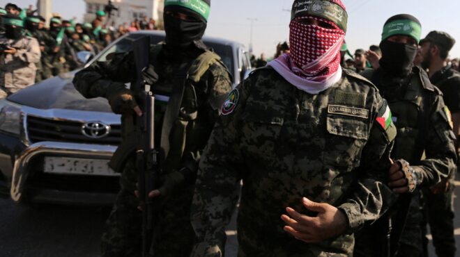 η-χαμάς-διεκδικεί-την-αστυνόμευση-της-564043969