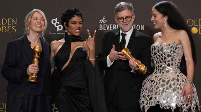 χρυσές-σφαίρες-μια-μάχη-μετά-την-άλλη-564016552