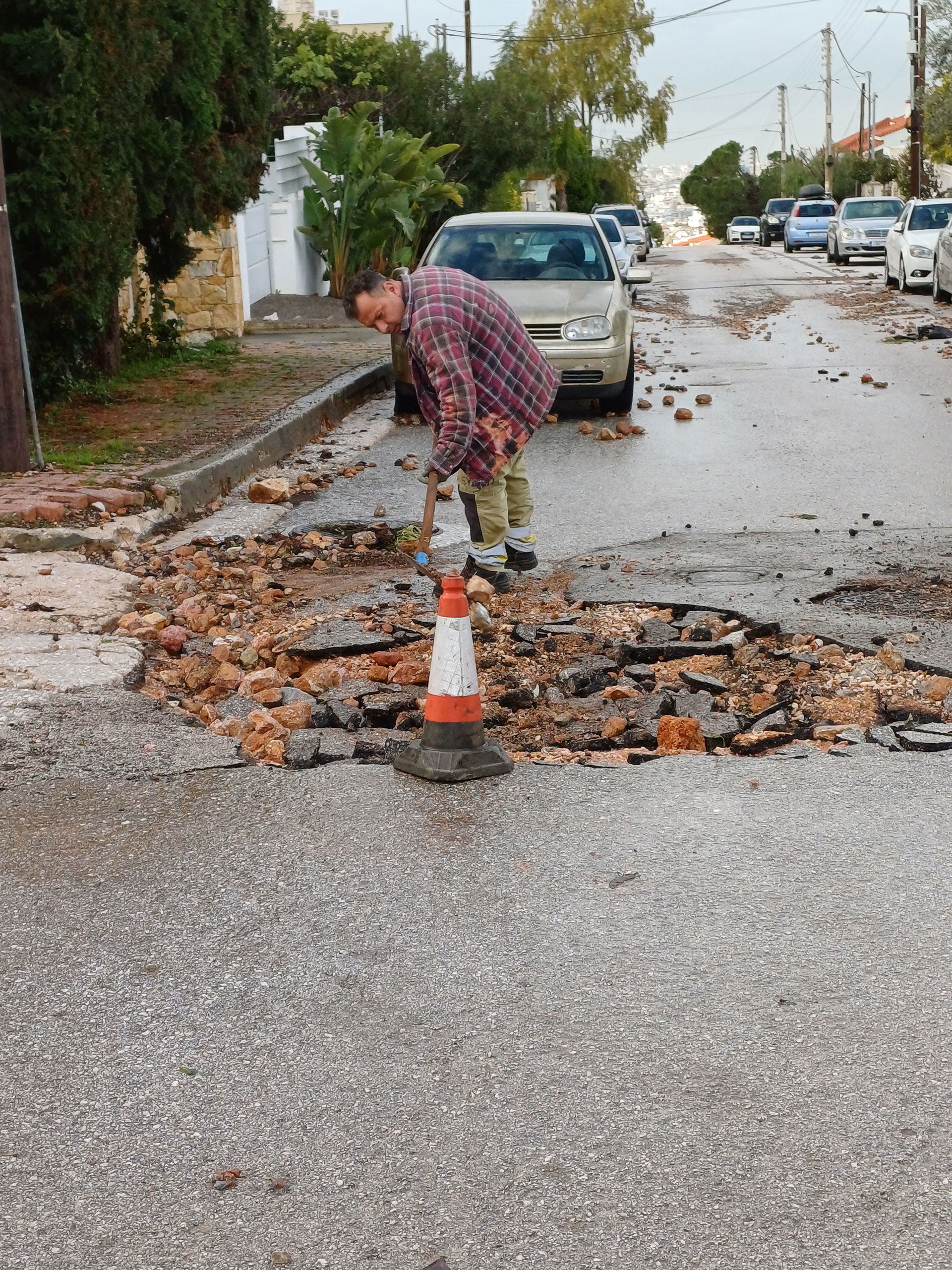 Κακοκαιρία: Εικόνες καταστροφής στην Ανω Γλυφάδα – Τι λένε κάτοικοι στην «Κ»-4