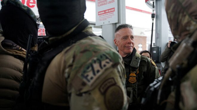 γκρεγκ-μποβίνο-ο-σκληρός-του-τραμπ-564042268