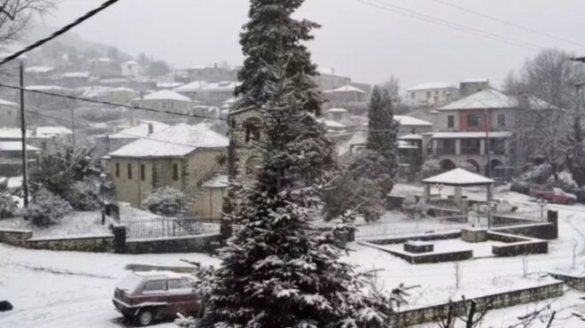 στα-λευκά-τα-ιωάννινα-χιονίζει-στο-κέν-564013033