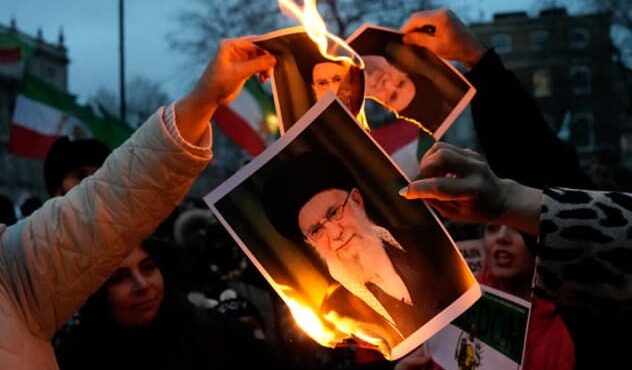 axios-στις-ηπα-ο-επικεφαλής-της-μοσάντ-δι-564024916