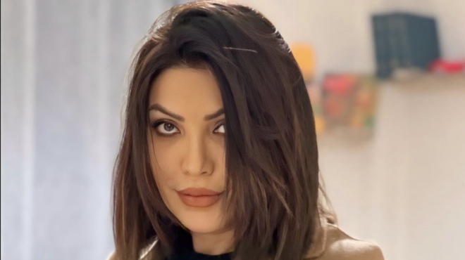 με-το-ιράν-πλέον-μας-χωρίζει-μια-θάλα-564024865