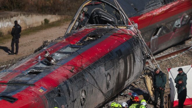 σύγκρουση-τρένων-στην-ισπανία-οι-προε-564029125