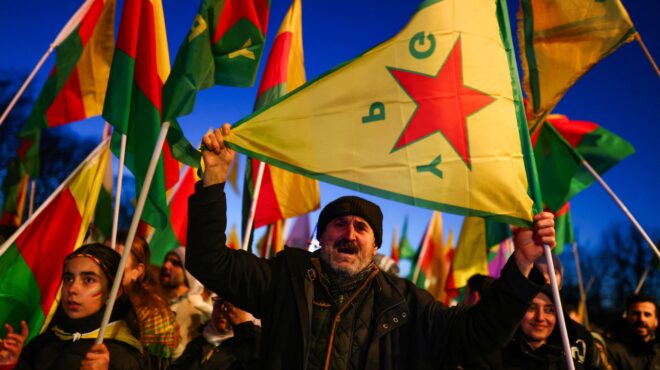 φιλοκουρδικές-διαδηλώσεις-στην-τουρ-564031066