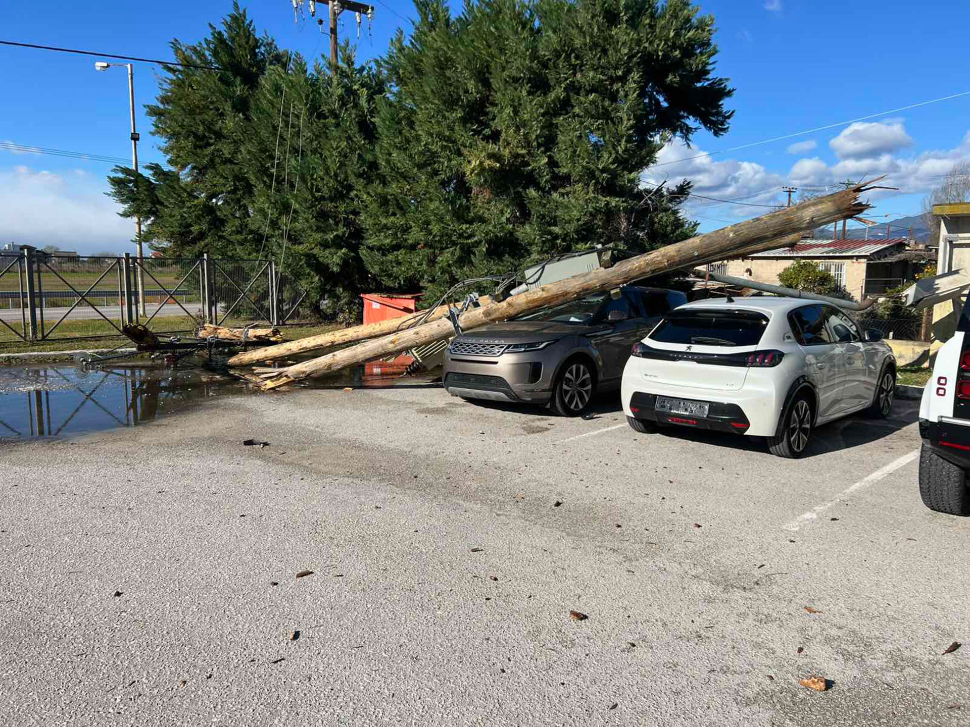 Ζημιές και προβλήματα από την κακοκαιρία σε Φθιώτιδα, Ευρυτανία, Ηπειρο-1