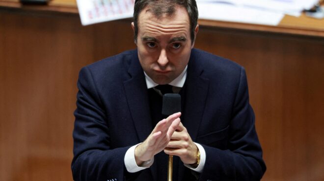 γαλλία-παράνομη-η-επιχείρηση-των-ηπ-564007591