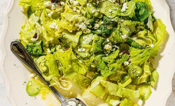 μαρουλοσαλάτα-πληθωρική-με-λεμονάτο-564041728