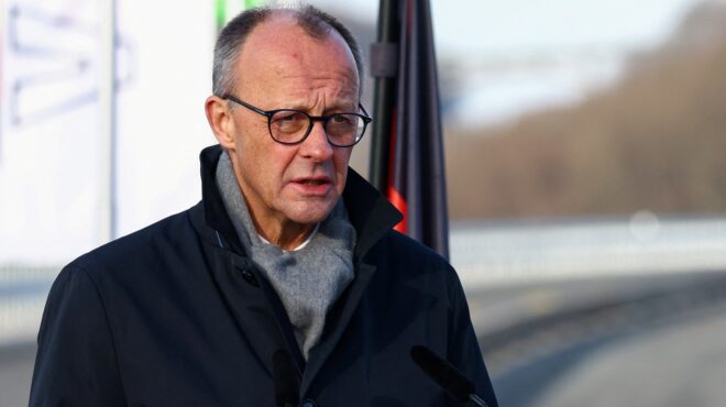 μερτς-σε-πολύ-κρίσιμη-κατάσταση-τομ-564007435