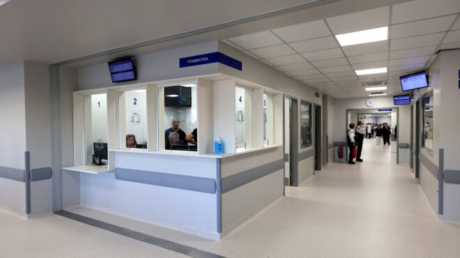 ποεδην-για-γρίπη-ανεμβολίαστοι-οι-περ-564031519