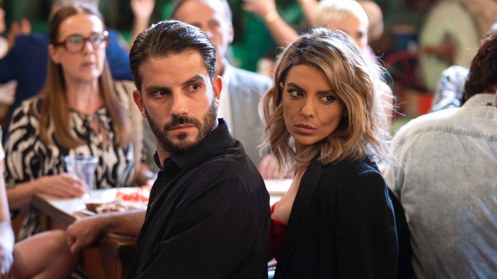 «Γιατί ρε πατέρα;»: Επιστρέφει με νέα επεισόδια -1