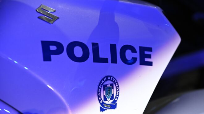 συναγερμός-για-ύποπτο-όχημα-στο-κέντρ-564048064