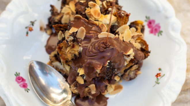 πουτίγκα-με-ζακυνθινή-κουλούρα-και-δύ-564002692