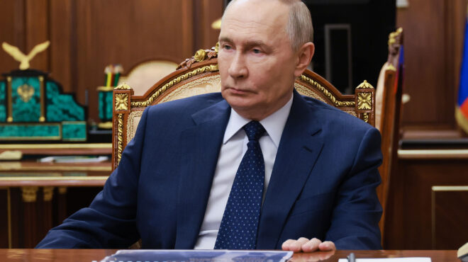 η-μόσχα-χάνει-πύργους-στη-διεθνή-σκα-564018796