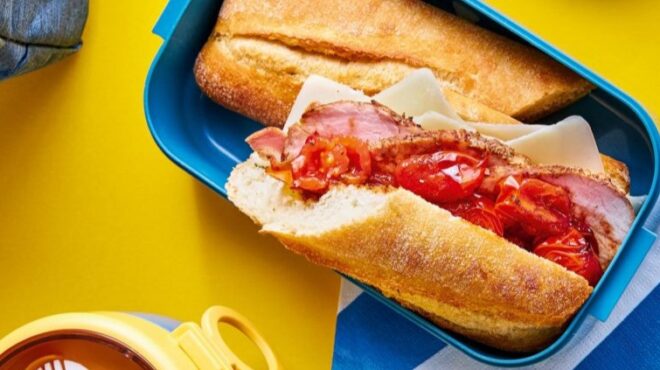 σάντουιτς-με-λούζα-κασέρι-και-μελωμέν-564008584