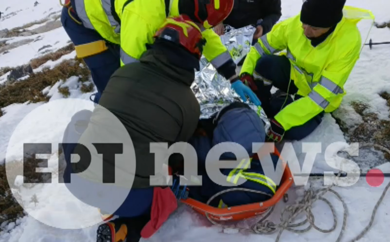 Ταΰγετος: Σε εξέλιξη η μεταφορά των ορειβατών [εικόνες]-3