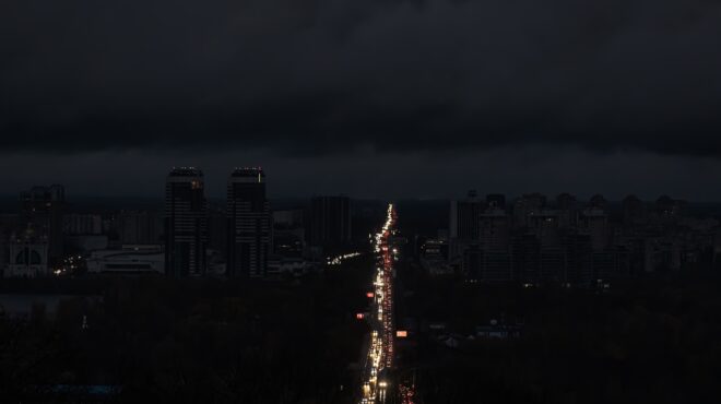 η-ε-ε-δεν-θα-αφήσει-τη-ρωσία-να-παγώσε-564038464