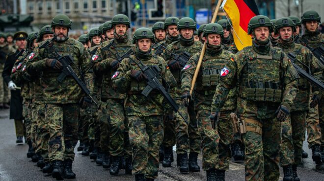 γερμανία-αυξήθηκαν-οι-στρατιώτες-της-bu-564032173